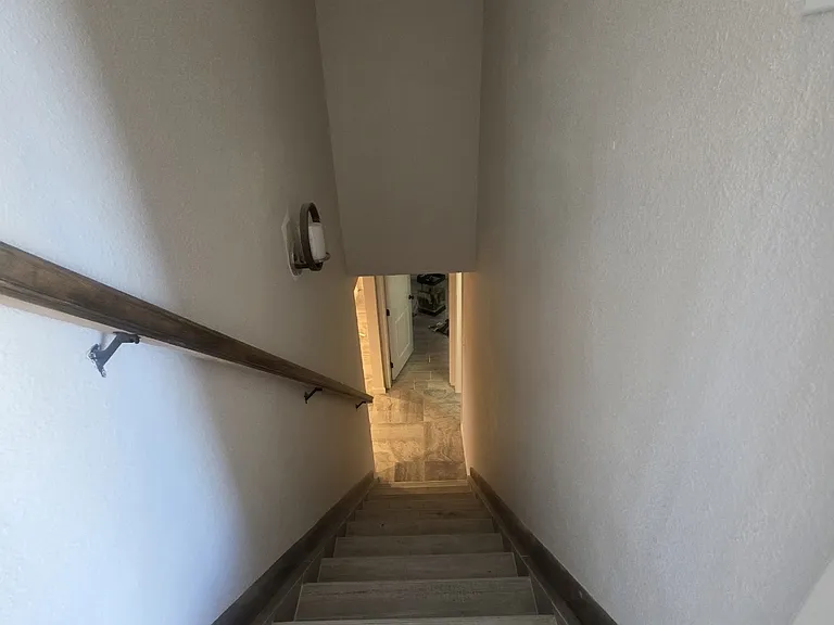 1014 De La Vista Pl — Photo 16