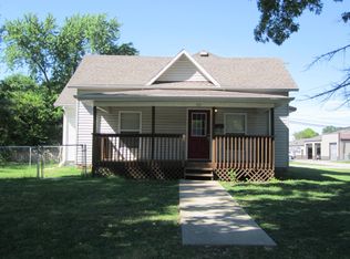 301 Jasper St, Aurora, MO 65605
