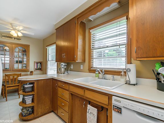 5th image of 1518 Carroll Ave