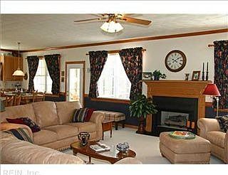 2nd image of 5005 Oriole Dr