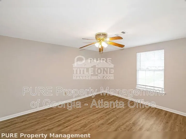 2394 Leeward Ct — Photo 12