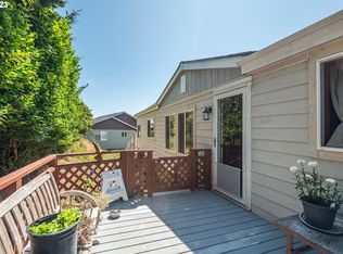 834 Zanna Pl, Coos Bay, OR