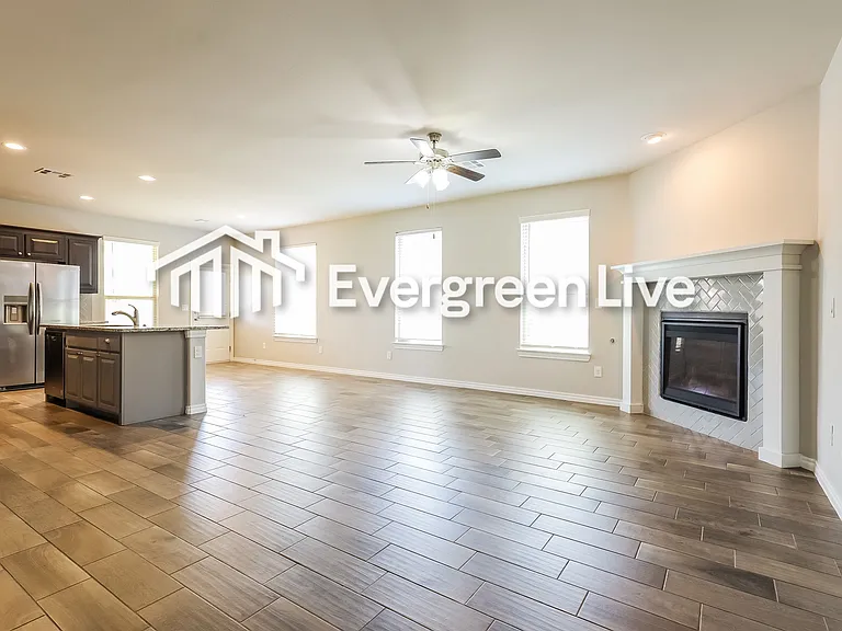 11308 SW 33rd Ter — Photo 4