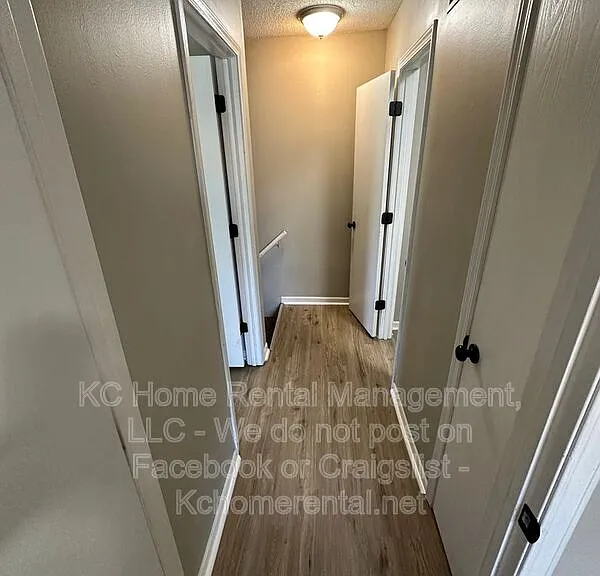 6337 N Wyandotte St — Photo 17