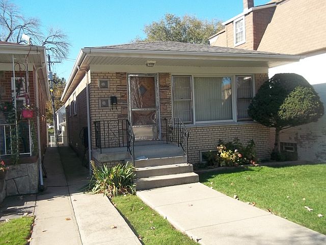 1st image of 10232 S Avenue M