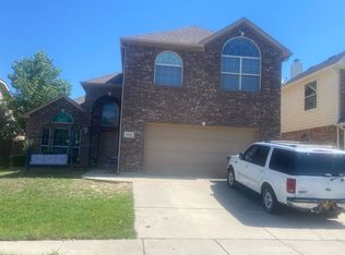 5732 Diamond Valley Dr, Fort Worth, TX 76179