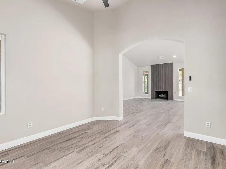 9310 E Crystal Dr — Photo 17