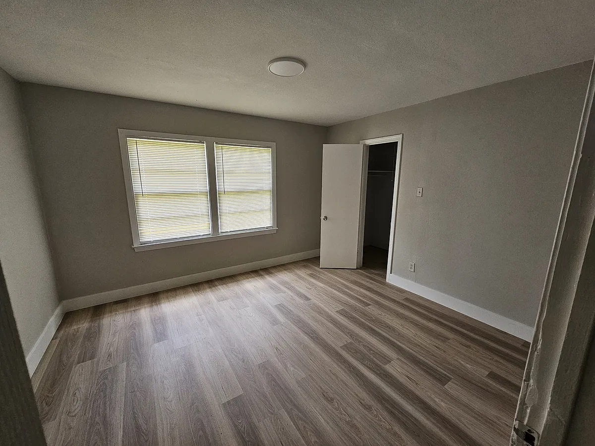 Building Photo - 1108 Raney Dr