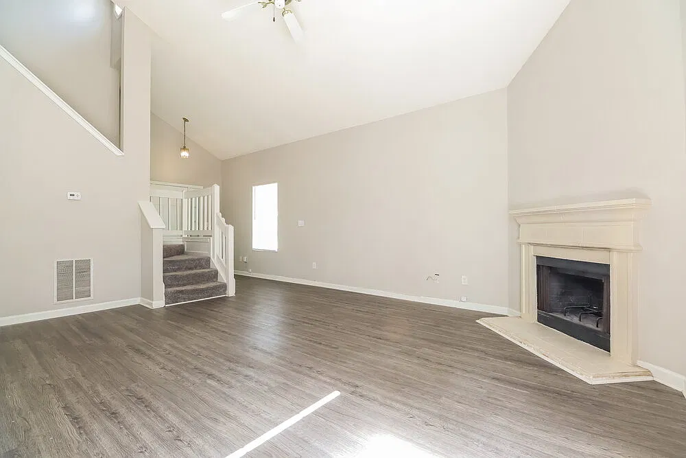3 bed, 2.5 bath, 1521 sqft, $1,845 — Photo 4