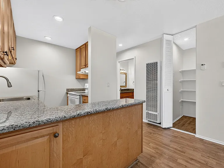 2562 Walnut Blvd #56 — Photo 10