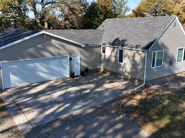 50010 Apple Ave, Northwood, IA 50459