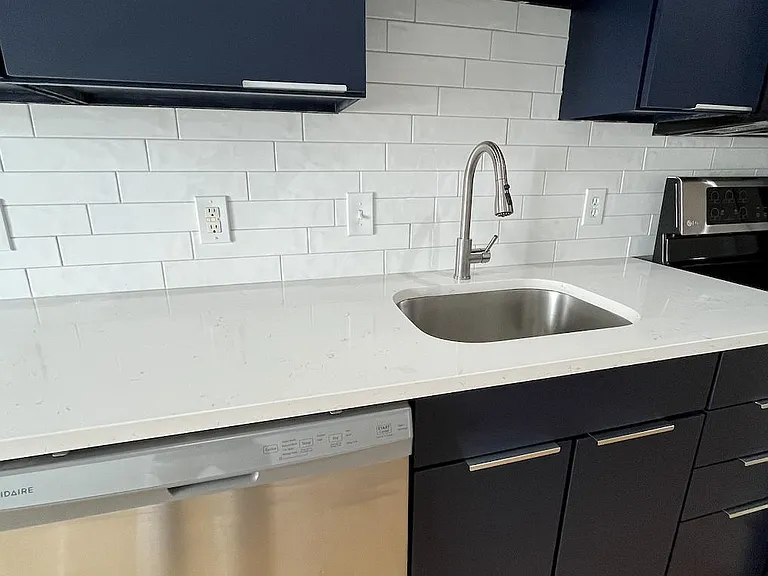2127 Christian St #3 — Photo 7