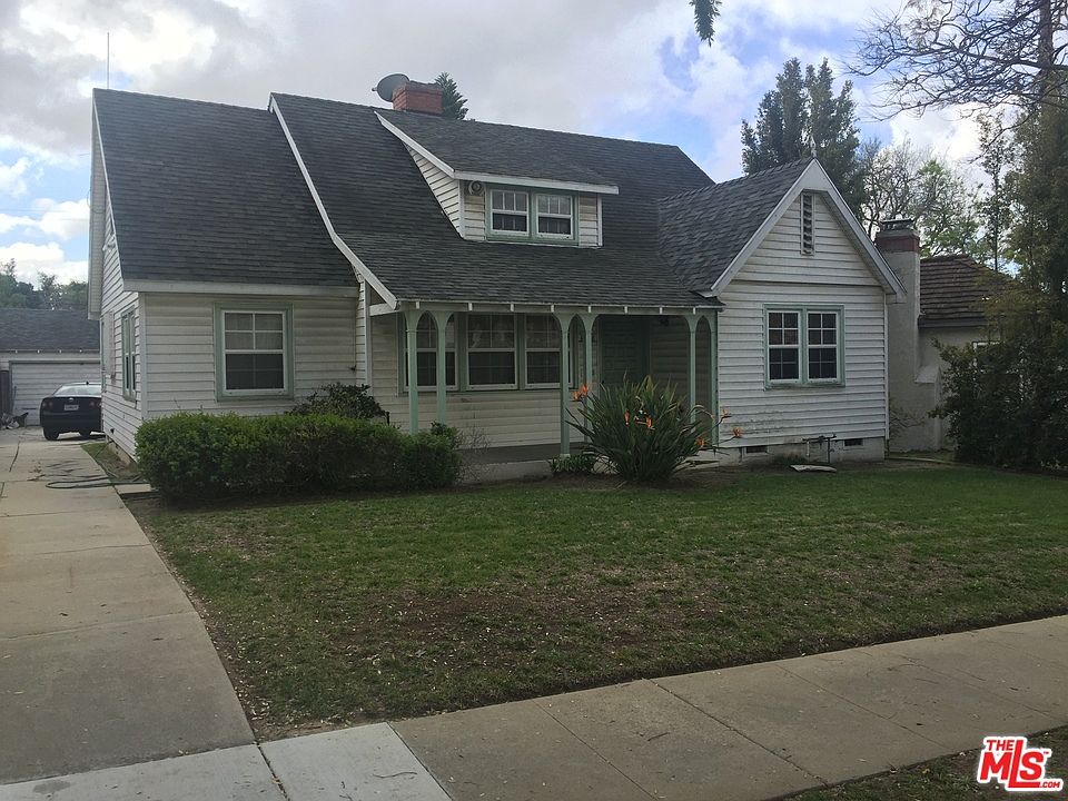 1st image of 3528 W 83rd St