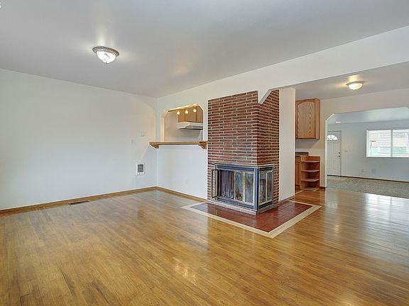 5th image of 9234 SE Salmon St