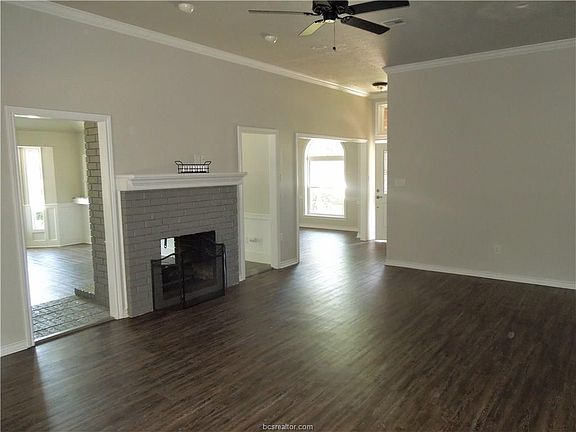 5th image of 1303 Deacon Dr