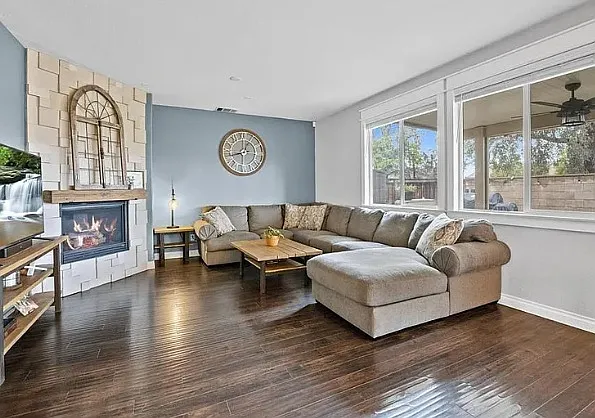 38119 Floricita St — Photo 11