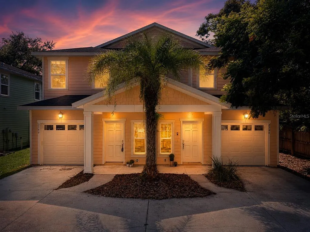 3 bed, 2.5 bath, 1561 sqft, $2,600 — Photo 1