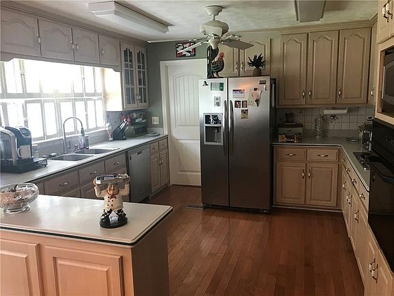 3rd image of 3564 Mill Glen Dr