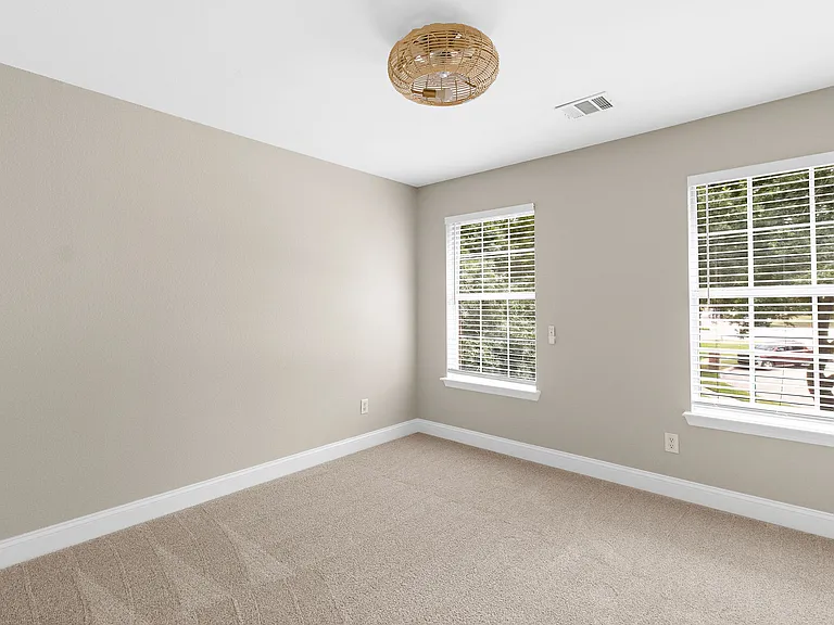 202 Stone Hollow Ct — Photo 30