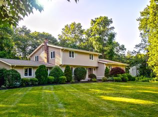 31 Pammys Path, North Easton, MA 02356