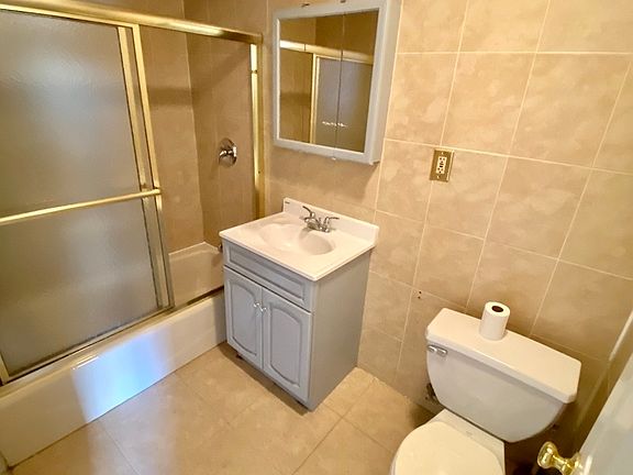 4th image of 169 E 116th St APT 2