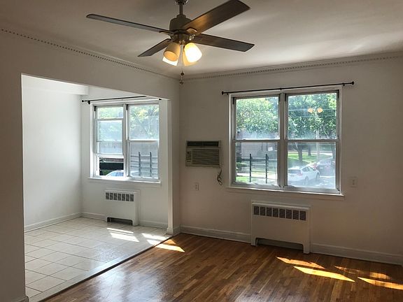 2nd image of 5205 39th Ave #2