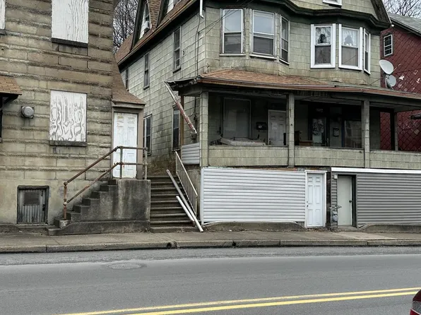 827 N 6th St, Shamokin, PA 17872