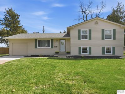 13205 Cedar Cir, Omaha, NE, 68144