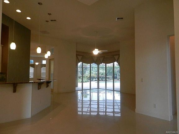 5th image of 1781 W Foxglen Ct