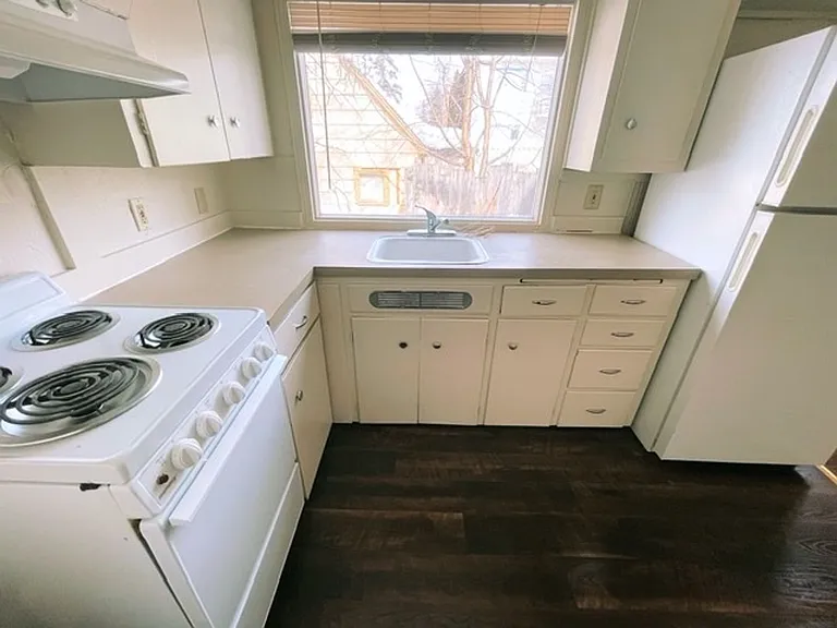 1335 Hyder St — Photo 64