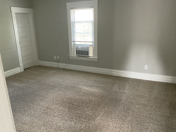 5th image of 3872 30th St SW Unit 2