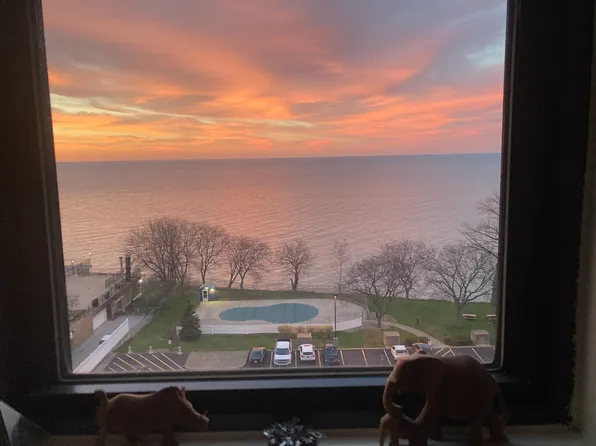 11720 Edgewater Dr APT 903, Lakewood, OH 44107