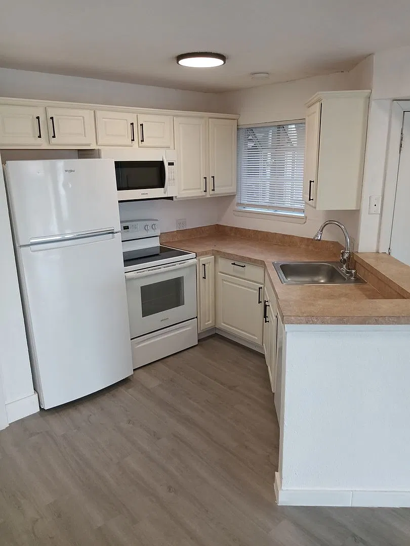 1 Bedroom, 1 Bath for Rent at 1964 Lake Atriums Cir #169 Orlando FL 32839 — Photo 3