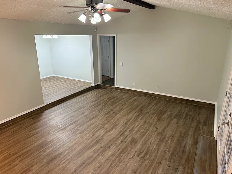 3616 NE 140th Terrace Ct — Photo 4