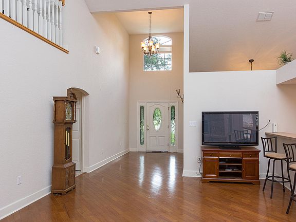 3rd image of 5240 NE 14th Ct