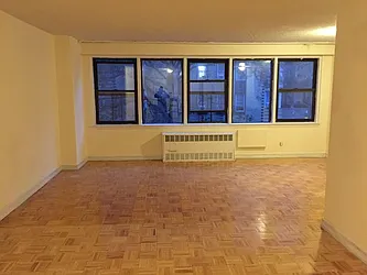 Rented by Roberto Guilbet, LREB