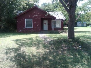 111 S Center St, Bonham, TX 75418