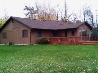 3026 W Sunset Ln, Silver Lake, IN 46982