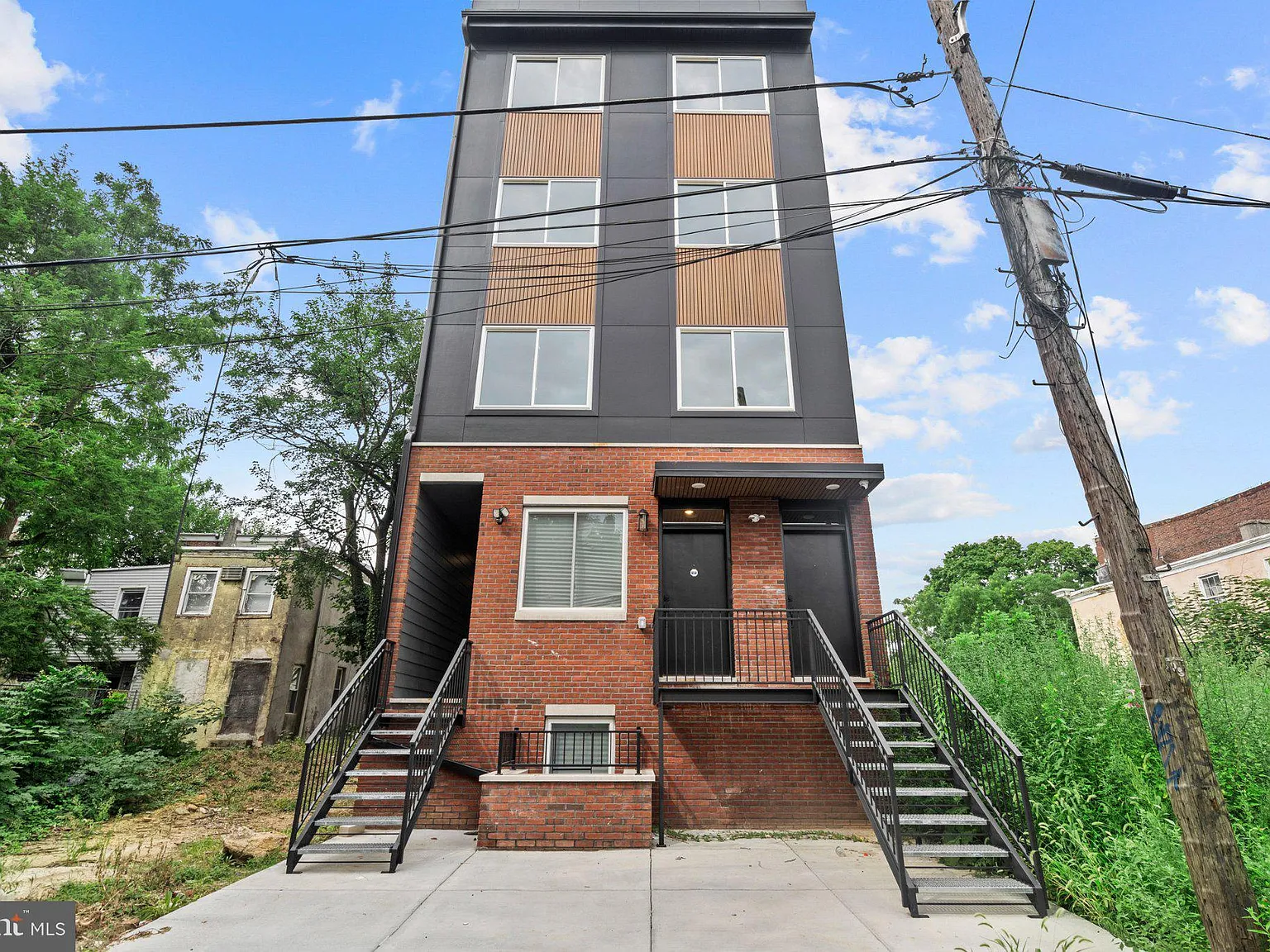 871 N Preston St — Photo 1