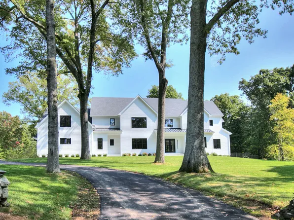 70 Clinton Avenue, Westport, CT 06880