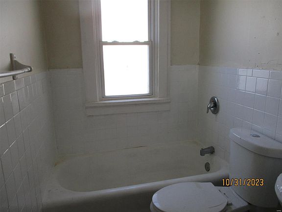 4th image of 3340 Werder Dr