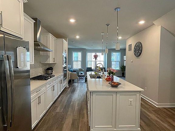 5th image of 2331 Water Promenade Ave