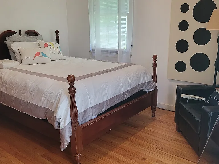 Hillcrest Dr — Photo 10