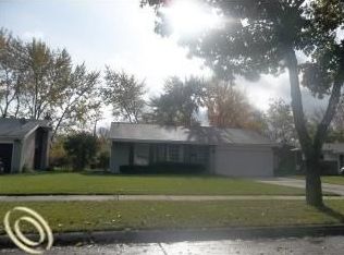 20245 Ledgestone St, Southfield, MI