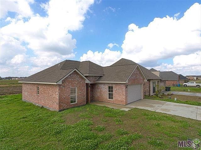1st image of 2879 Garden Lakes Ct