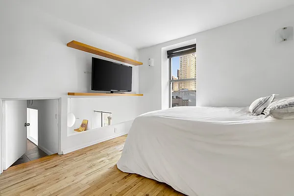 Rented by Warburg | media 6