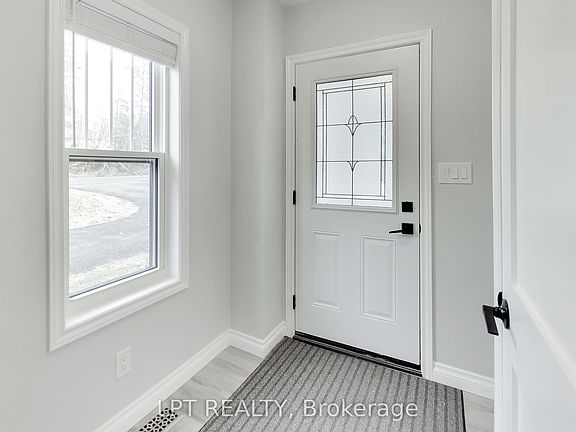 2nd image of 33 Ridge Rd W