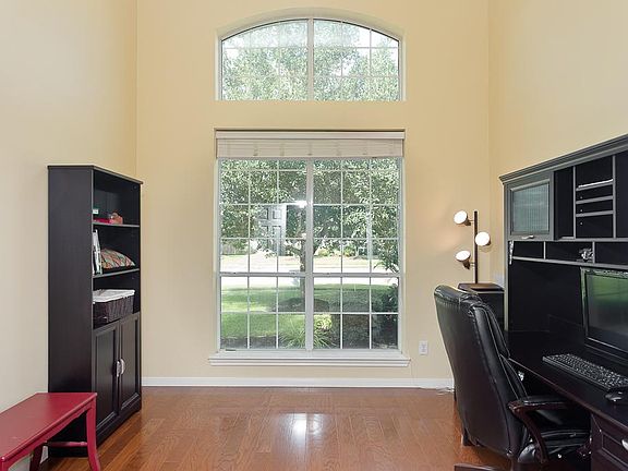 3rd image of 5223 Hidden Brook Ln