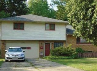 20360 Blackfoot Ave, Euclid, OH 44117