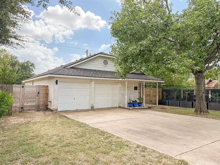 2313 Thornwild Pass — Photo 6